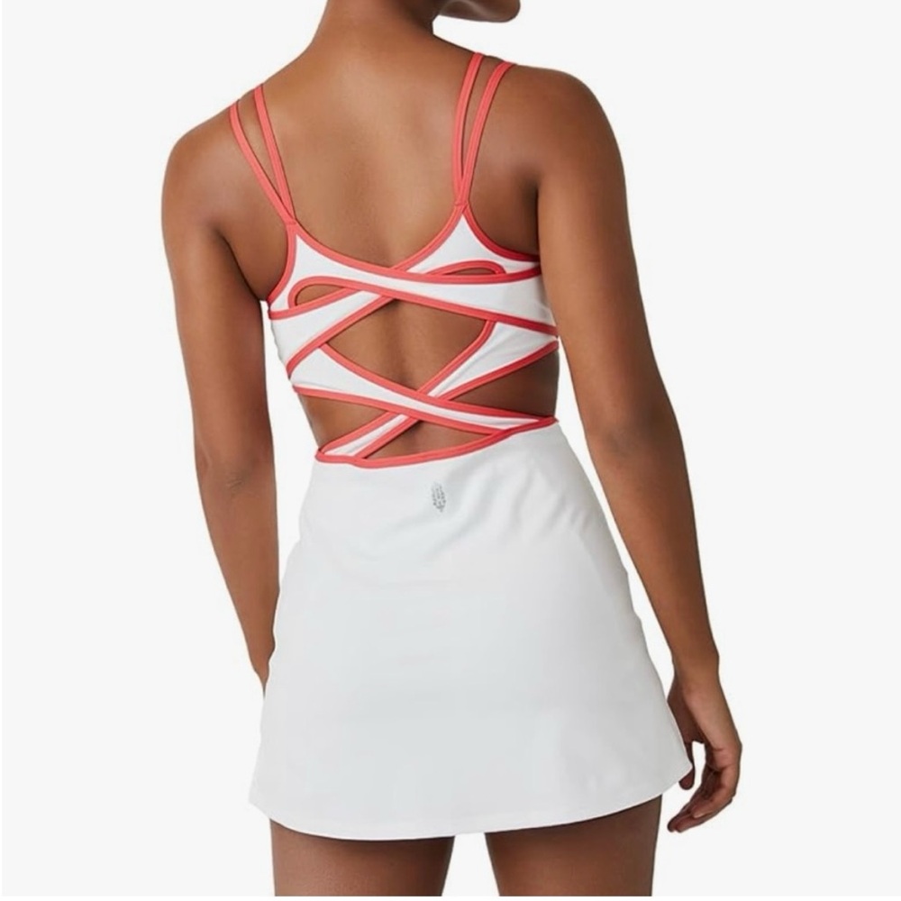 Free people One more serve skortsie! Large NWOT!